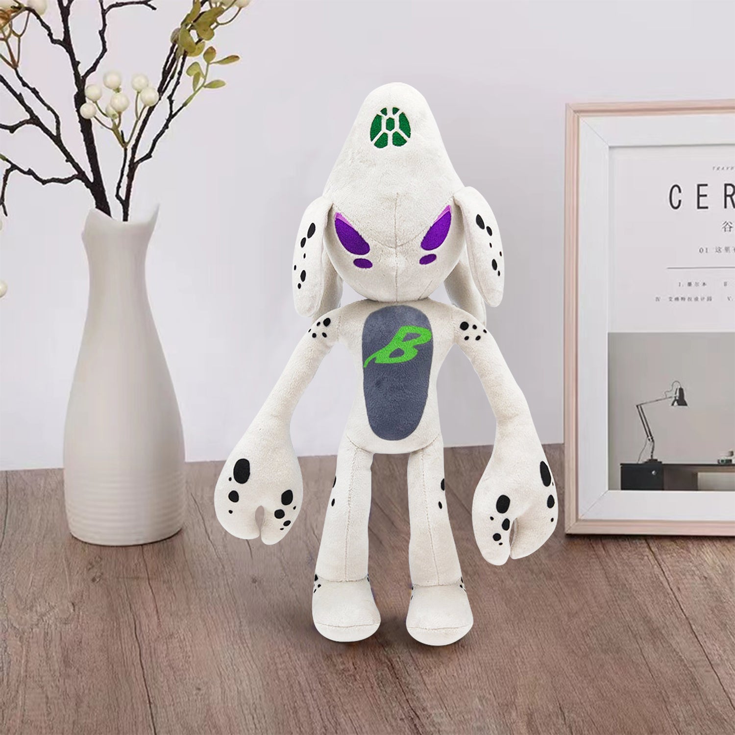 Alien Plush Toy – A whimsical stuffed toy featuring an adorable extraterrestrial design, perfect for adding a touch of intergalactic charm to your collection